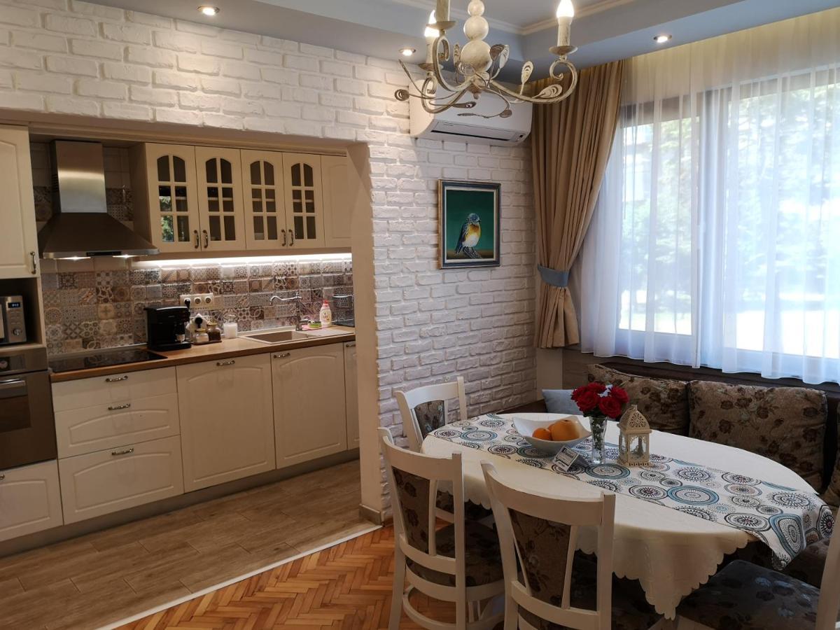 Central Varna Apartment - Lets4Holiday 외부 사진