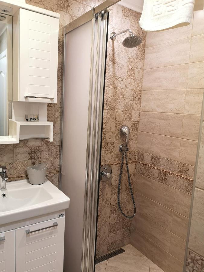Central Varna Apartment - Lets4Holiday 외부 사진