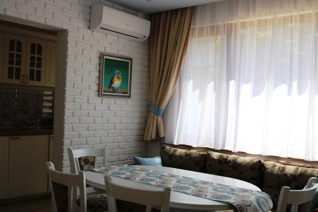 Central Varna Apartment - Lets4Holiday 외부 사진