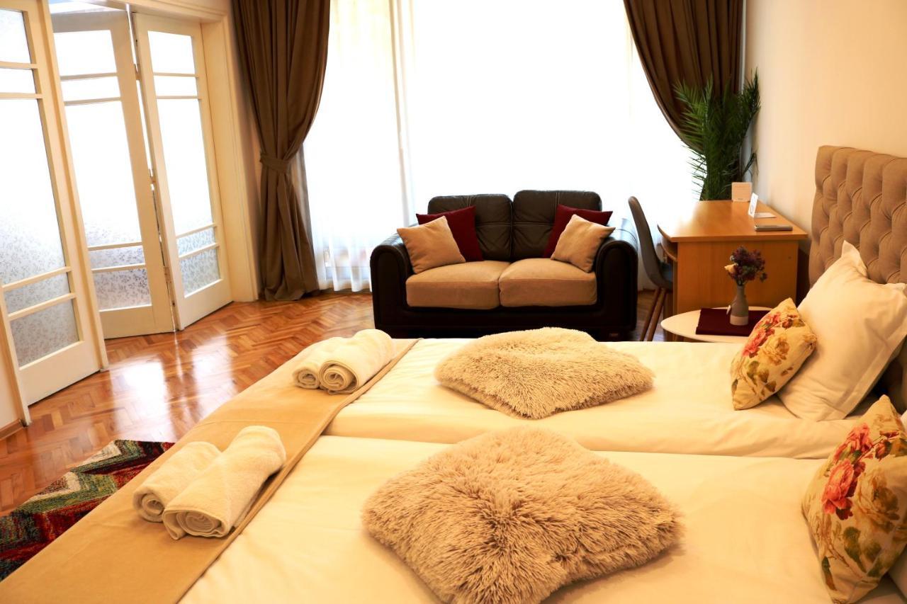 Central Varna Apartment - Lets4Holiday 외부 사진